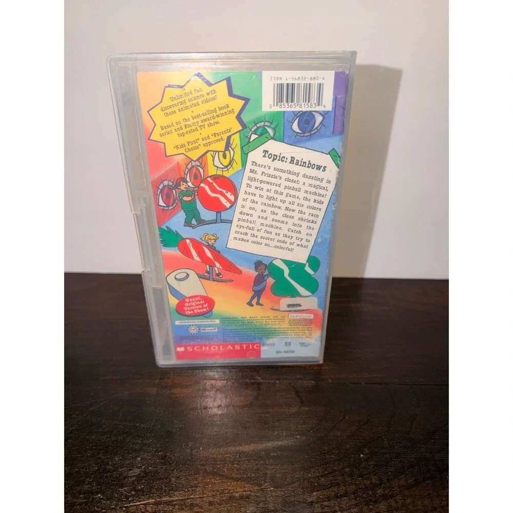 The Magic School Bus Makes A Rainbow VHS Video Tape‎ Scholastic Kids Educational